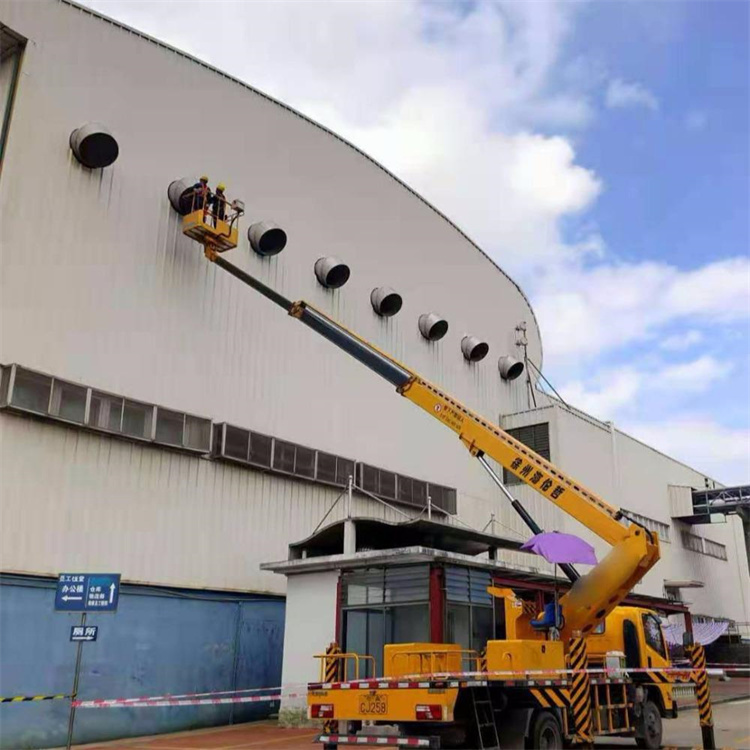 扬中高空作业车出租服务：专业广告牌安装解决方案