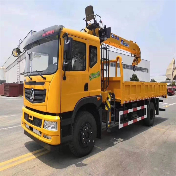 扬中附近找一辆随车吊出租